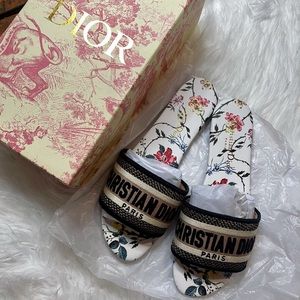 Dior slides